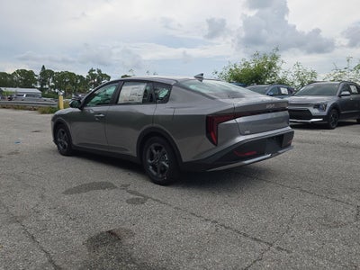 2026 Kia K4 LXS