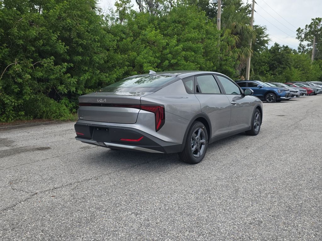 2026 Kia K4 LXS