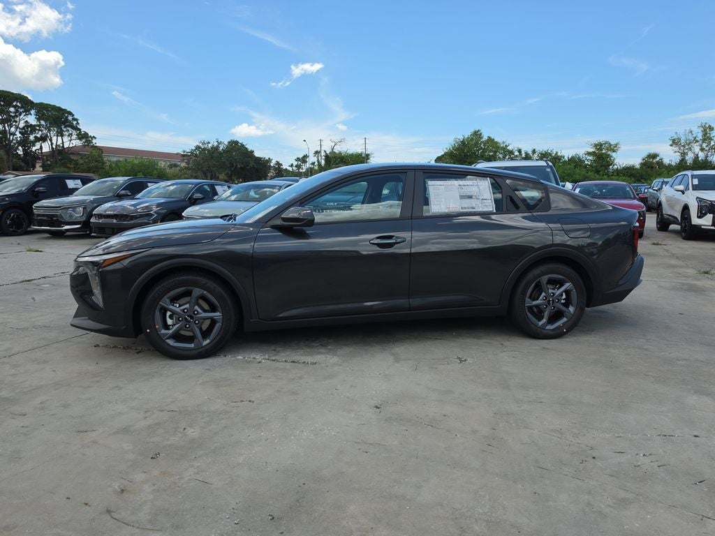 2026 Kia K4 LXS