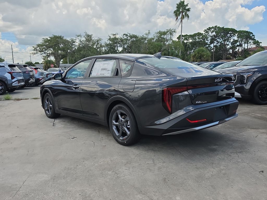 2026 Kia K4 LXS
