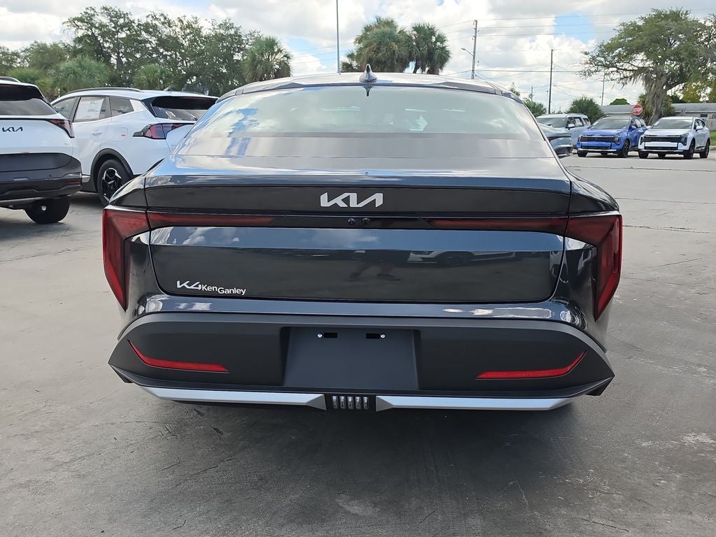 2026 Kia K4 LXS