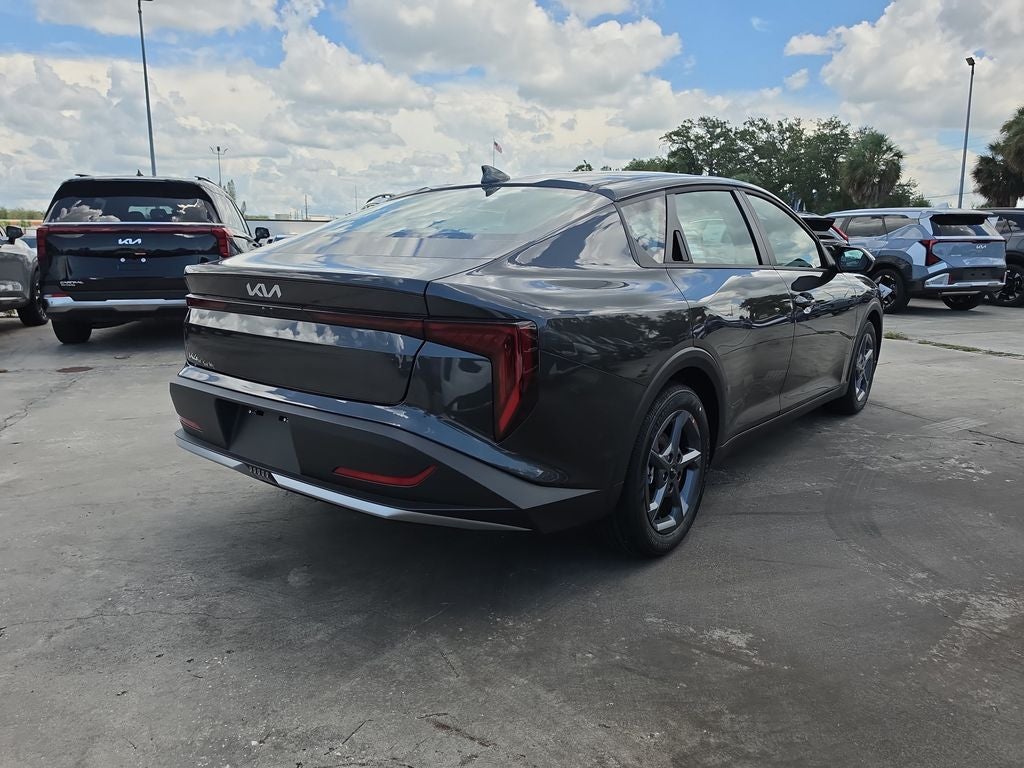2026 Kia K4 LXS