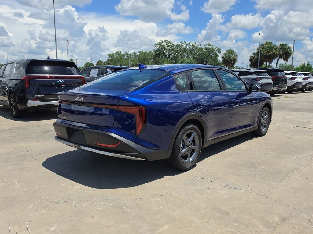 2026 Kia K4 LXS