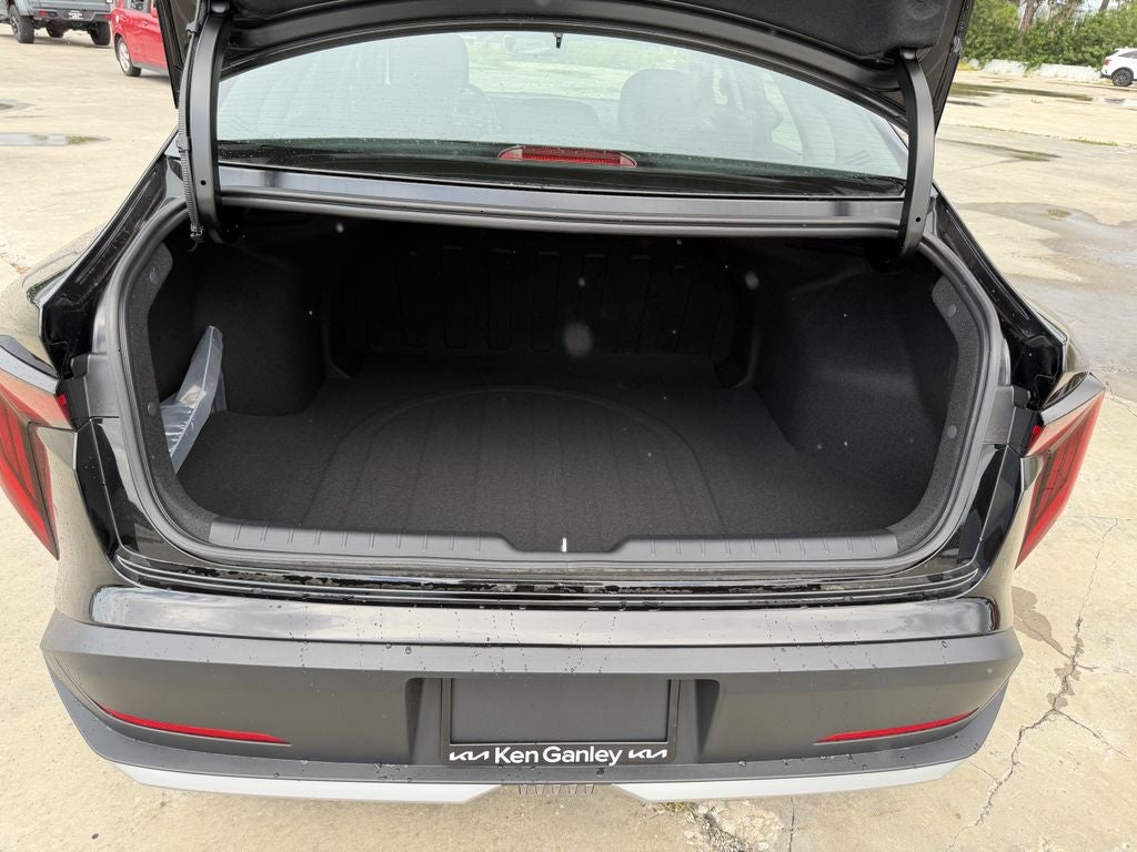 2026 Kia K4 LX