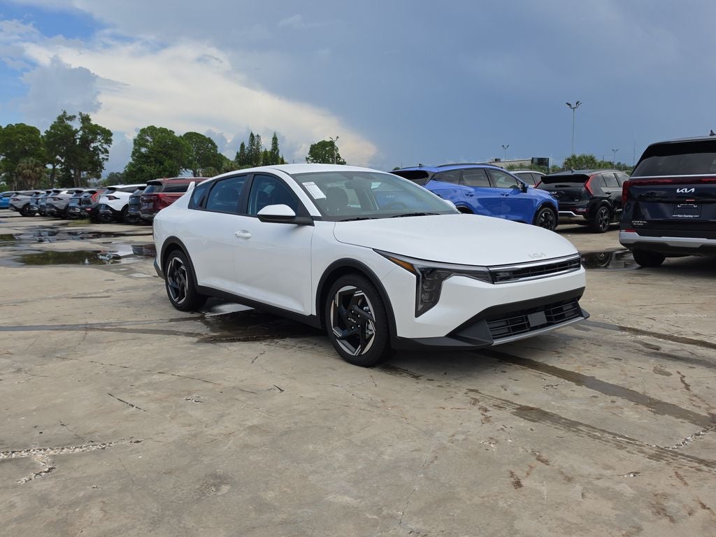 2026 Kia K4 EX