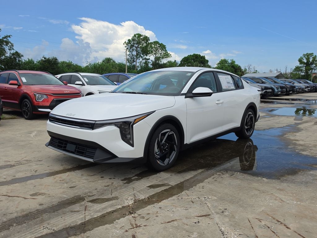2026 Kia K4 EX
