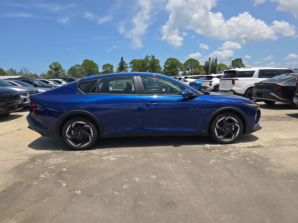 2026 Kia K4 EX