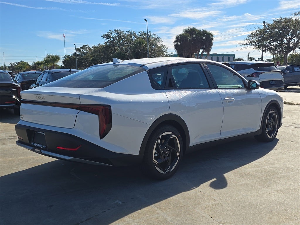 2025 Kia K4 EX