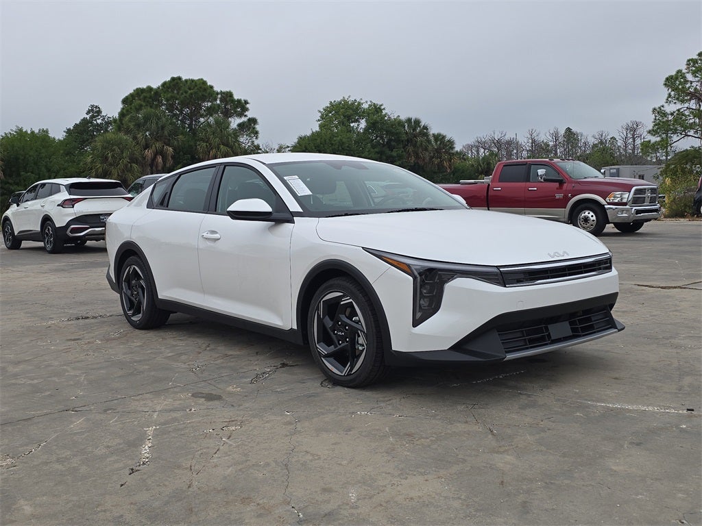 2025 Kia K4 EX