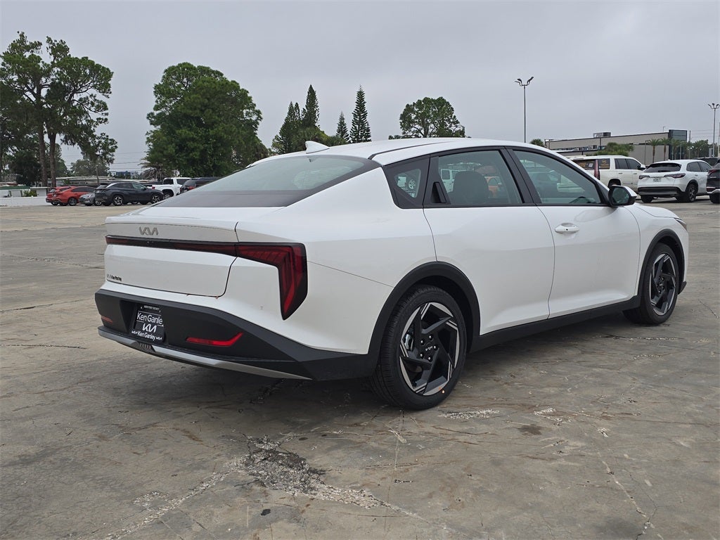 2025 Kia K4 EX