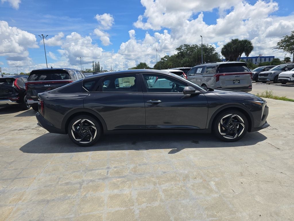 2026 Kia K4 EX