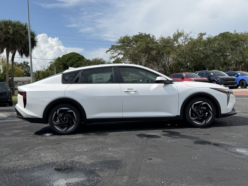 2026 Kia K4 EX