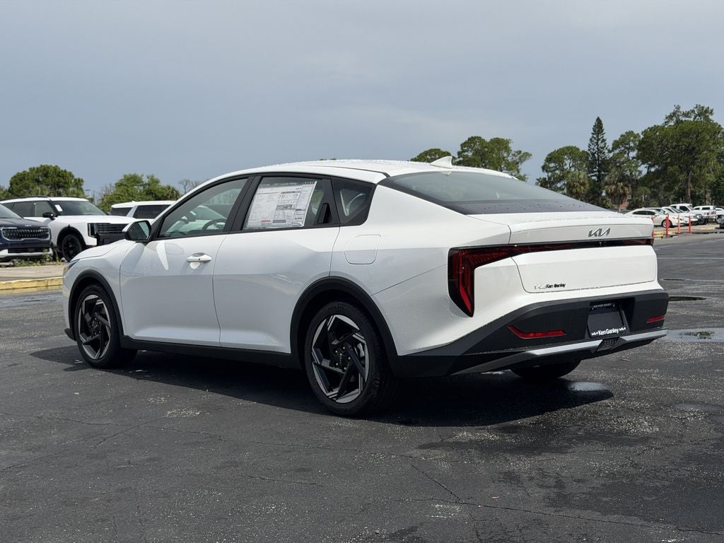 2026 Kia K4 EX