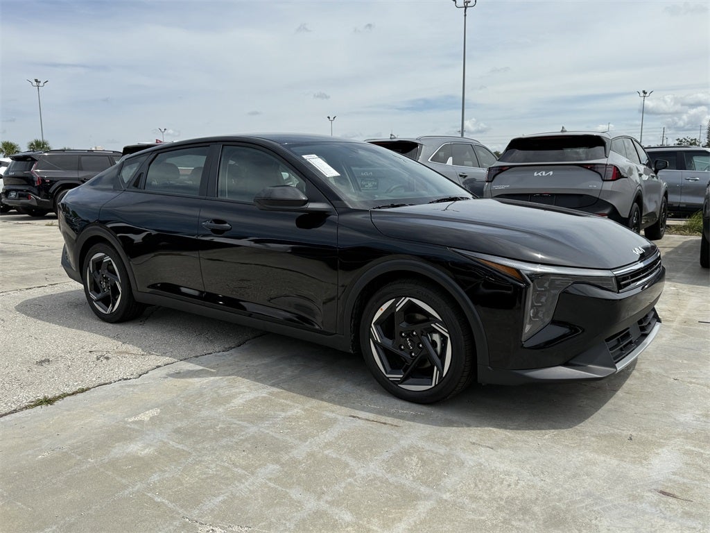 2025 Kia K4 EX