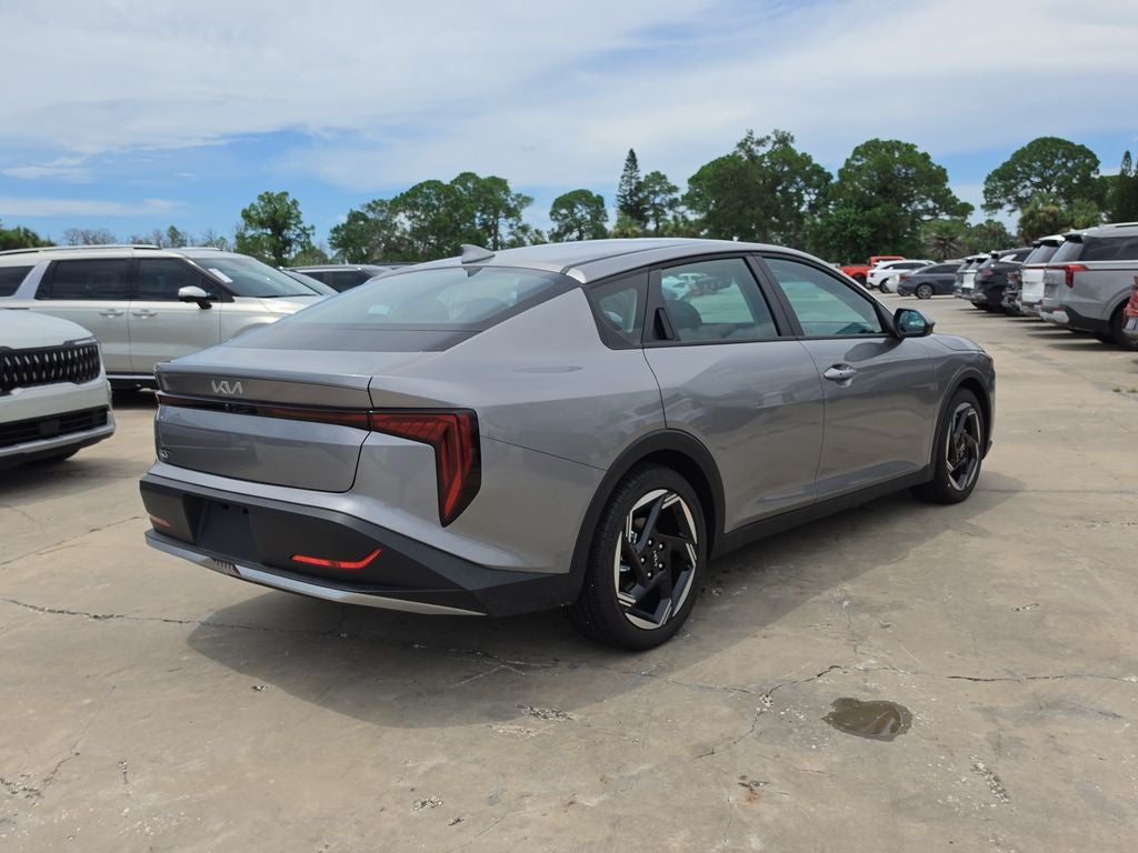 2026 Kia K4 EX
