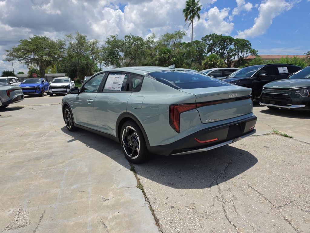 2026 Kia K4 EX