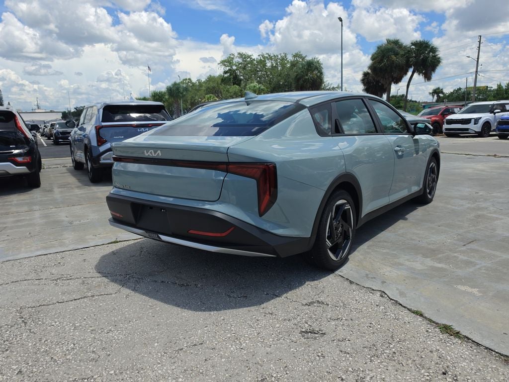 2026 Kia K4 EX