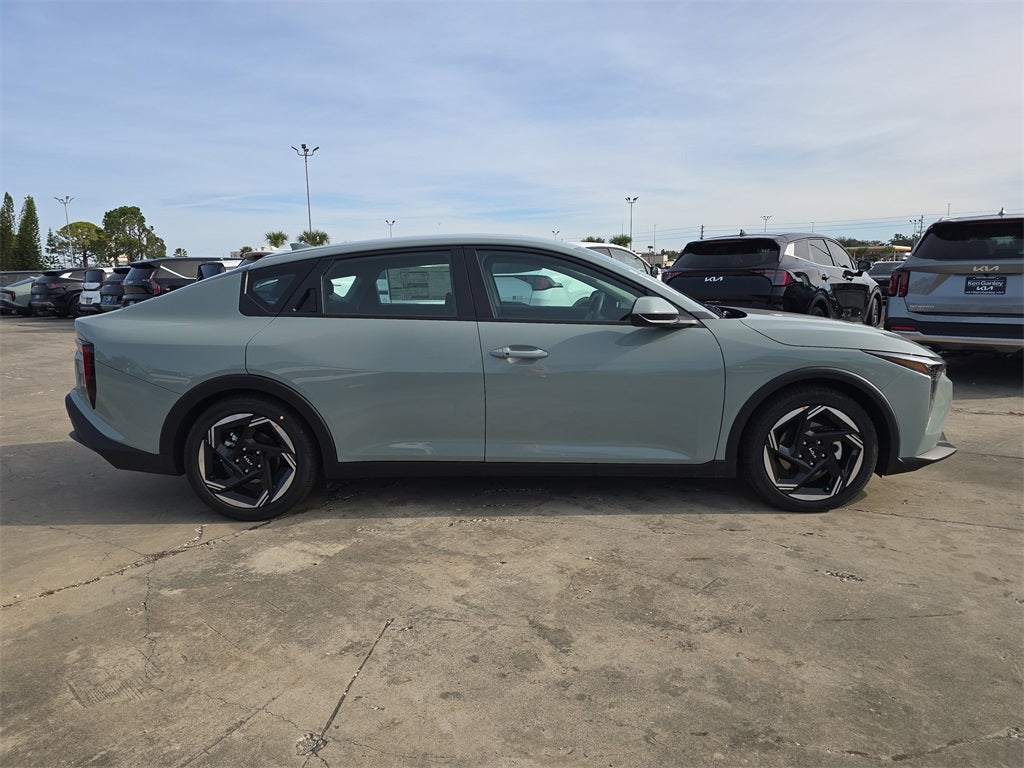 2025 Kia K4 EX