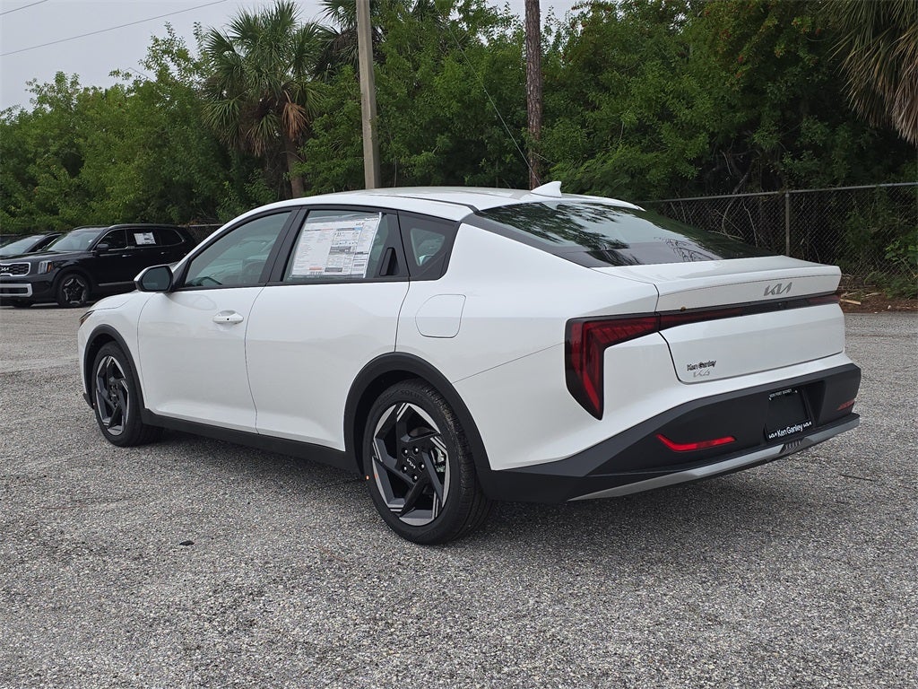 2025 Kia K4 EX