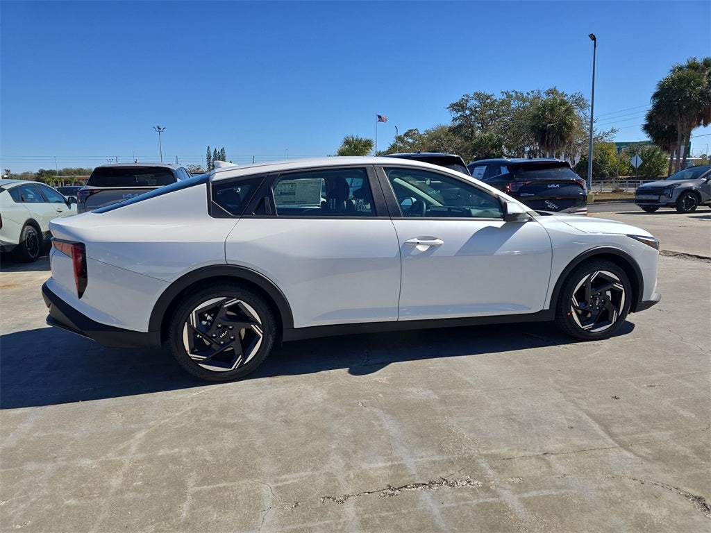 2026 Kia K4 EX