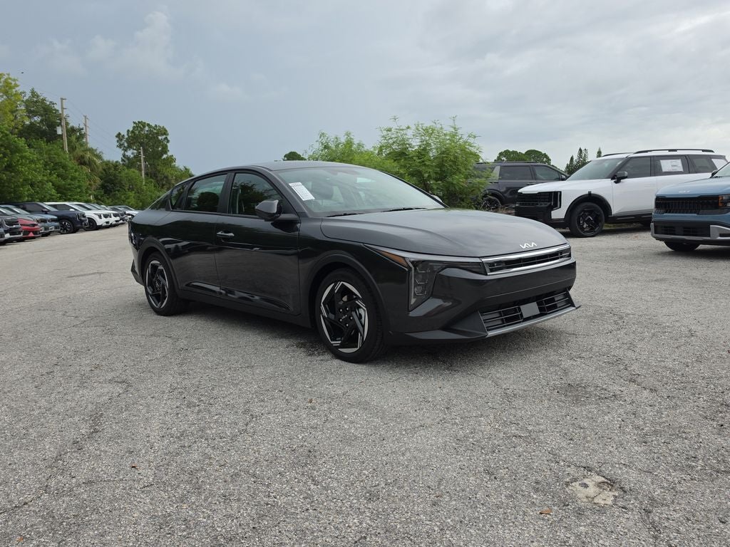 2026 Kia K4 EX