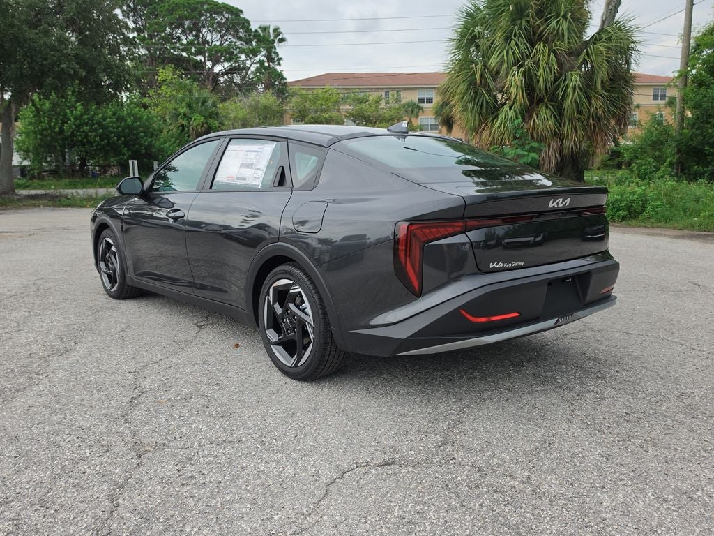 2026 Kia K4 EX