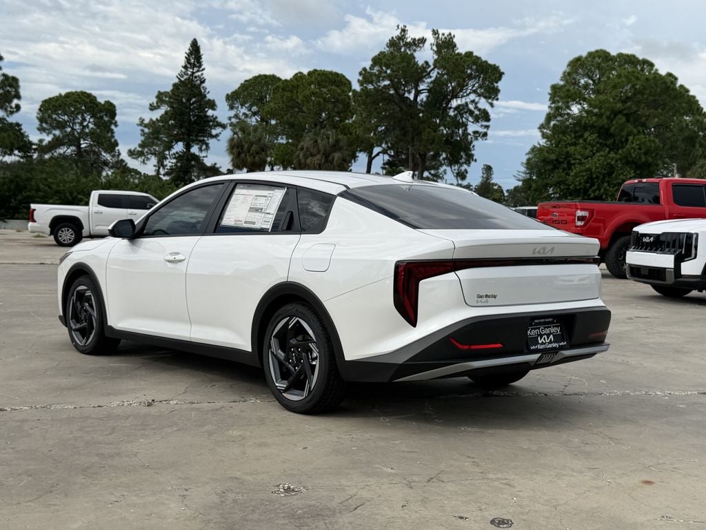2026 Kia K4 EX