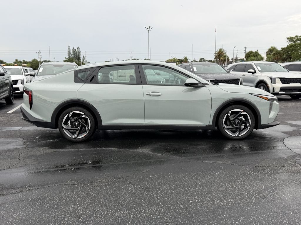 2026 Kia K4 EX