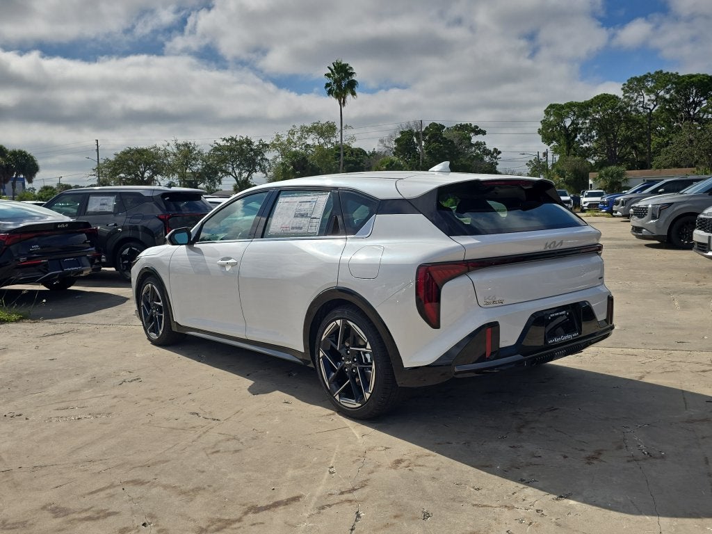 2026 Kia K4 GT-Line