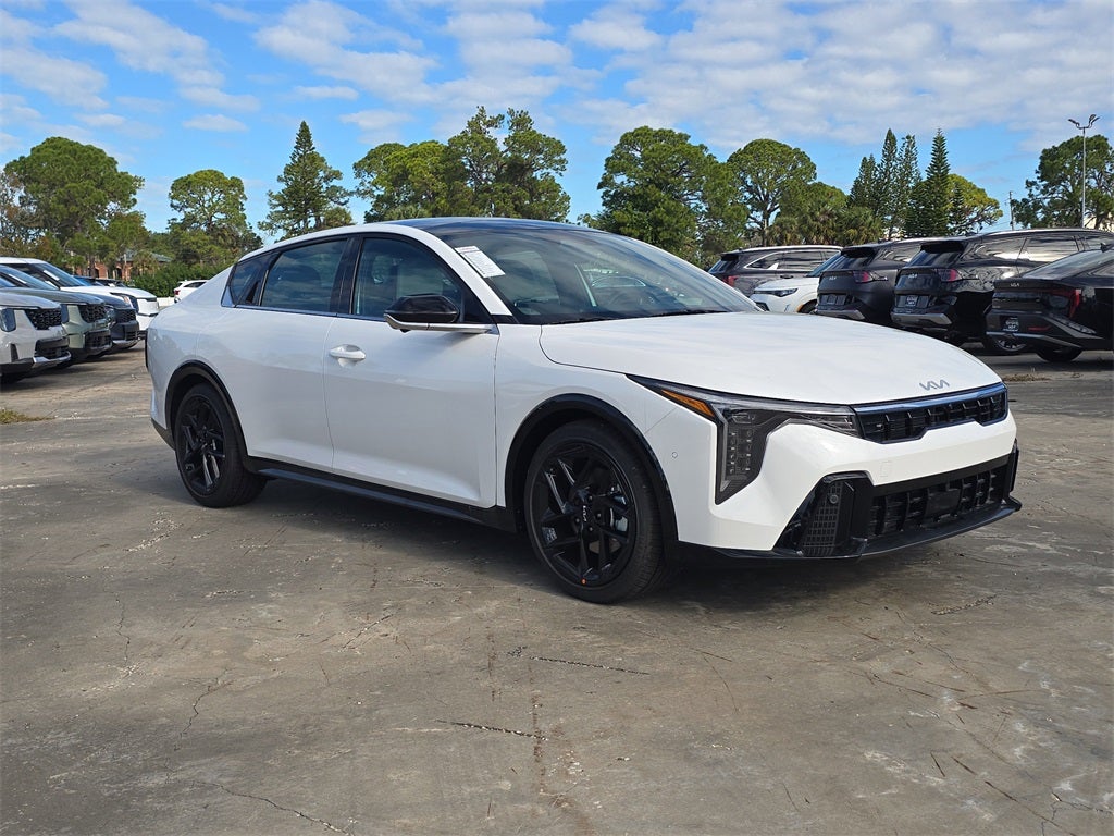 2025 Kia K4 GT-Line Turbo