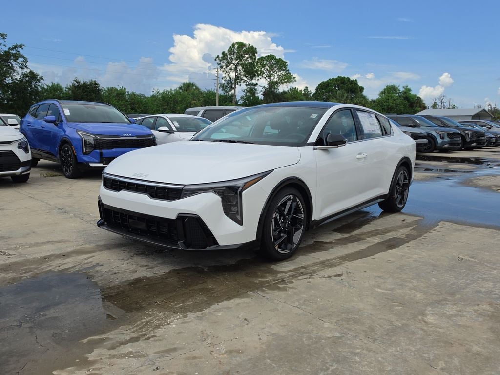 2026 Kia K4 GT-Line