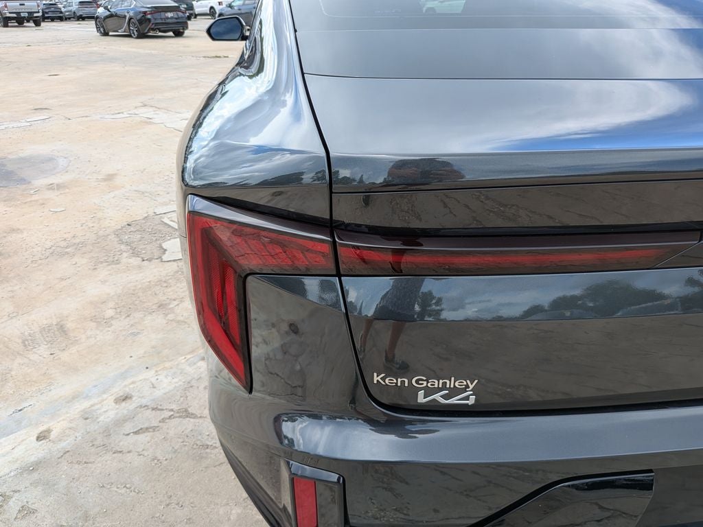 2025 Kia K4 GT-Line