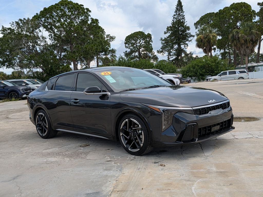 2025 Kia K4 GT-Line