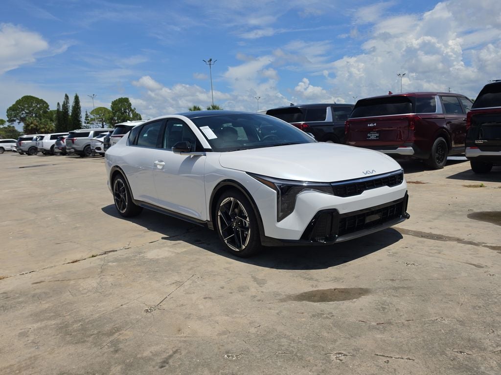 2026 Kia K4 GT-Line