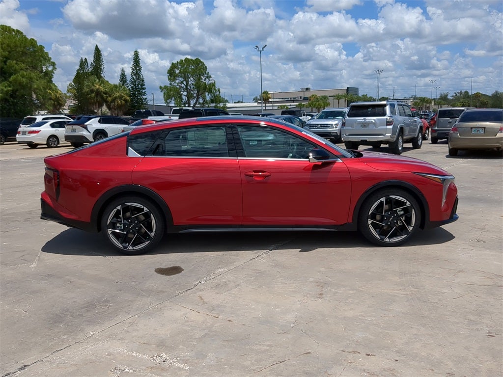 2025 Kia K4 GT-Line