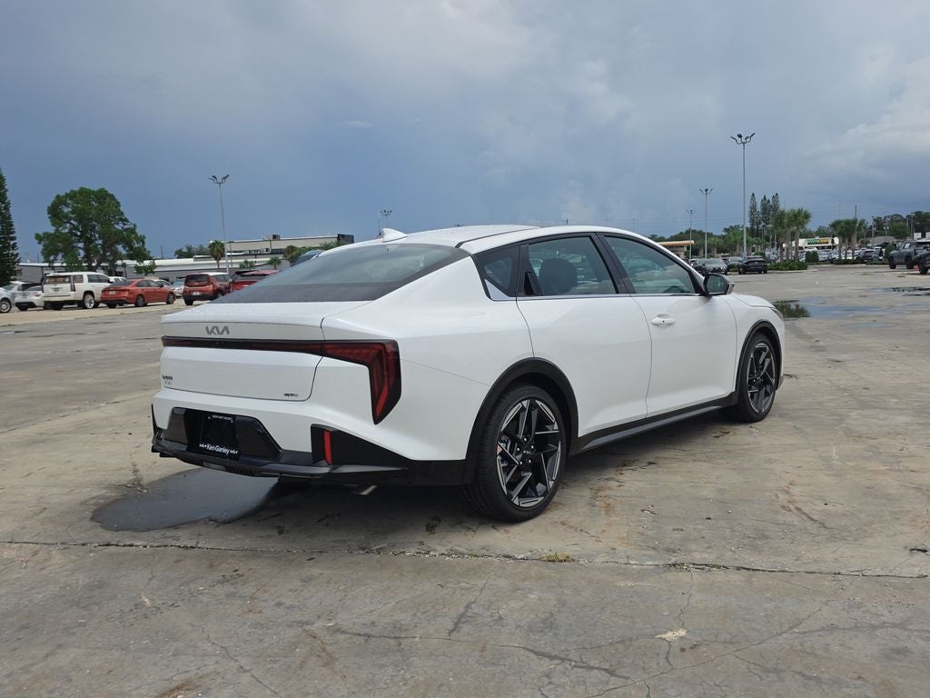 2026 Kia K4 GT-Line