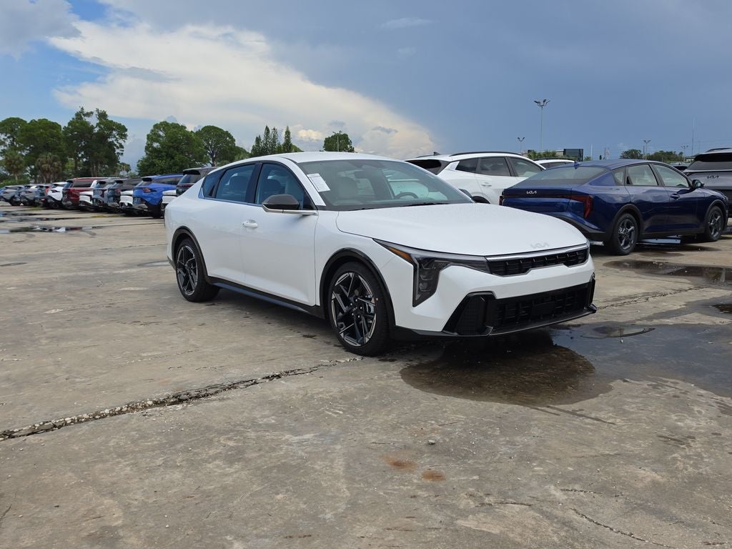 2026 Kia K4 GT-Line