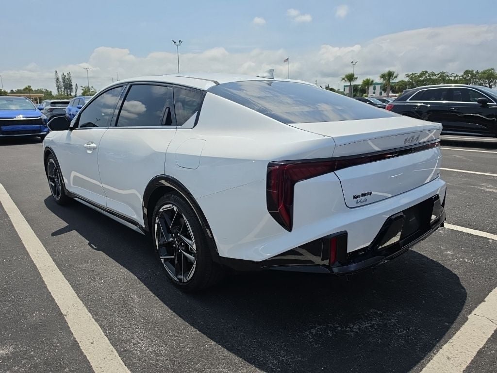 2025 Kia K4 GT-Line