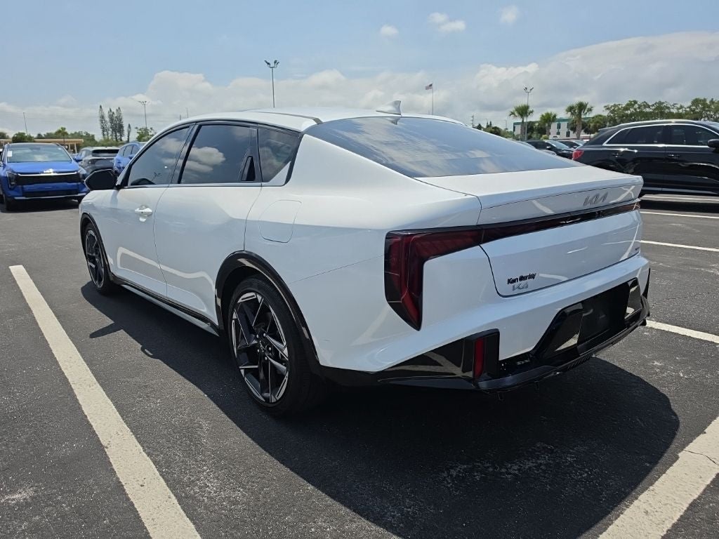 2025 Kia K4 GT-Line
