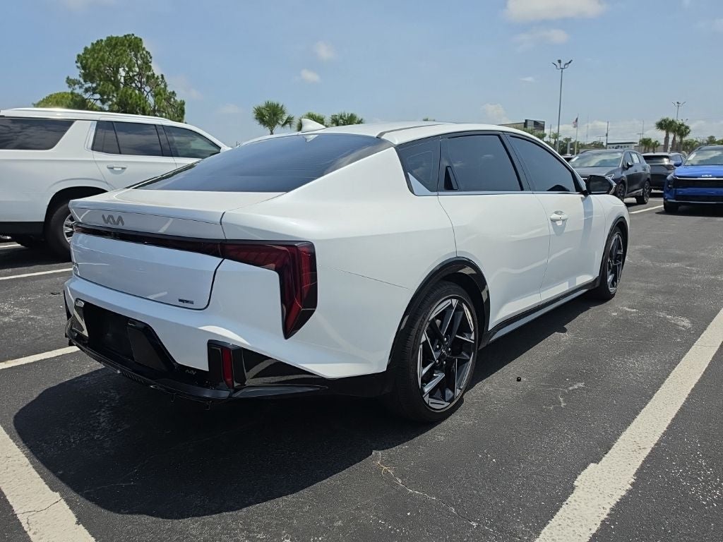 2025 Kia K4 GT-Line