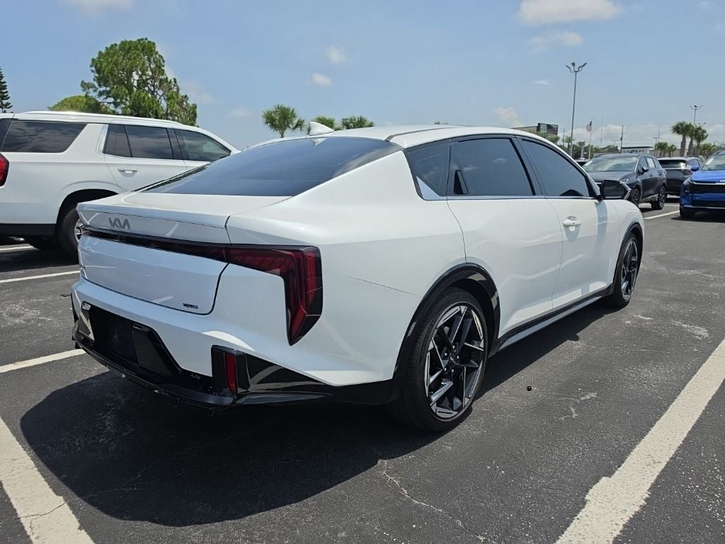 2025 Kia K4 GT-Line