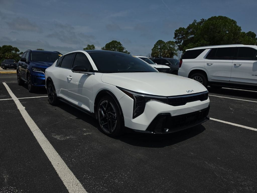 2025 Kia K4 GT-Line