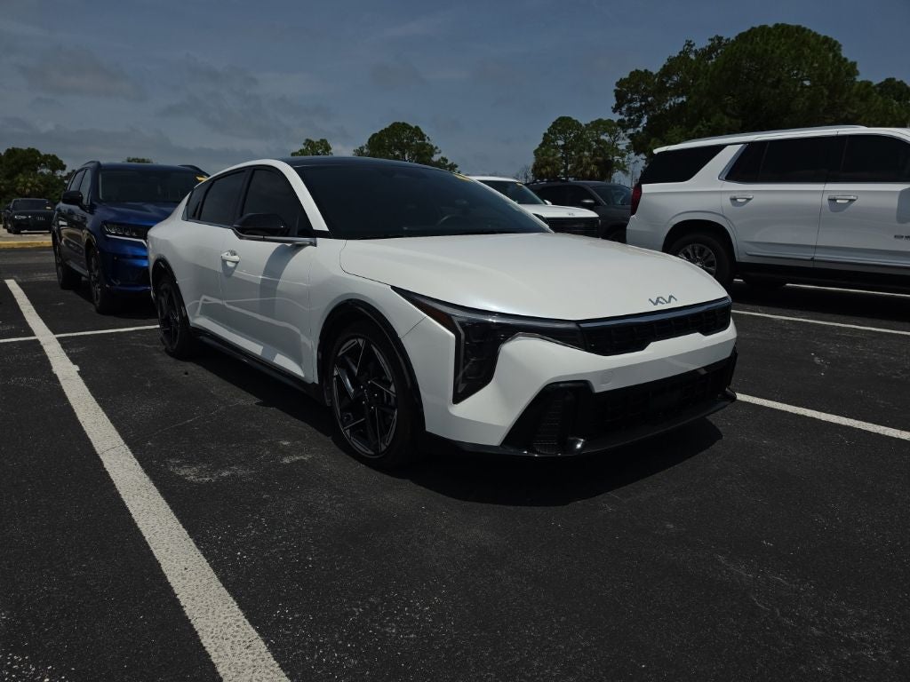 2025 Kia K4 GT-Line