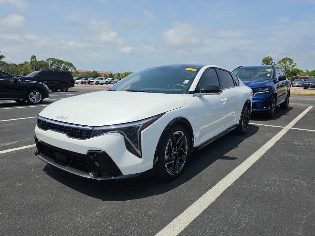 2025 Kia K4 GT-Line