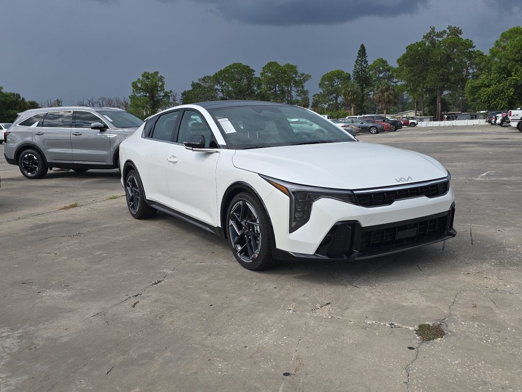 2026 Kia K4 GT-Line