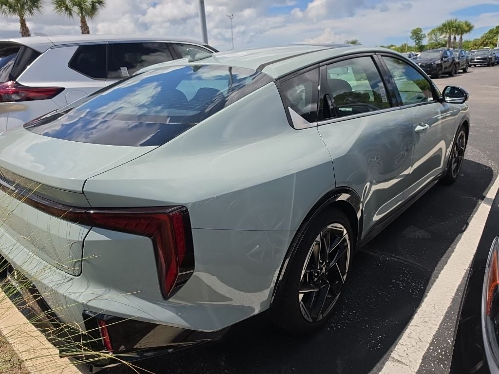 2025 Kia K4 GT-Line