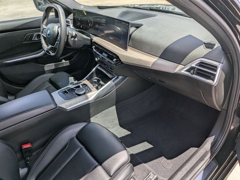 2025 BMW 3 Series 330i