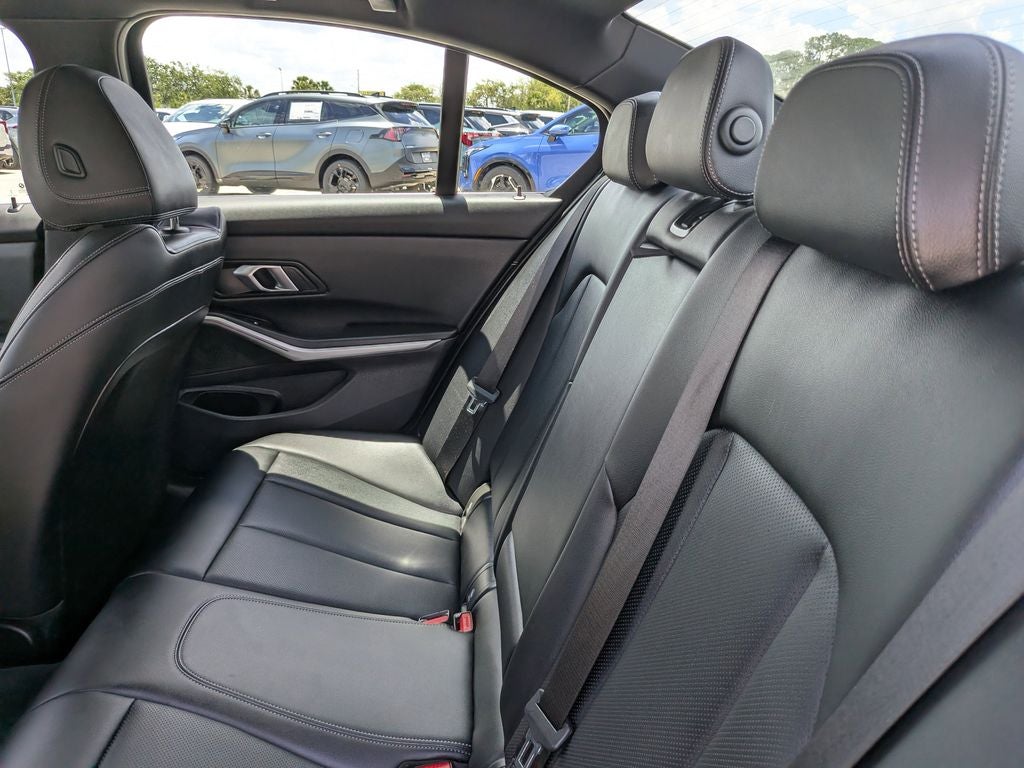 2025 BMW 3 Series 330i