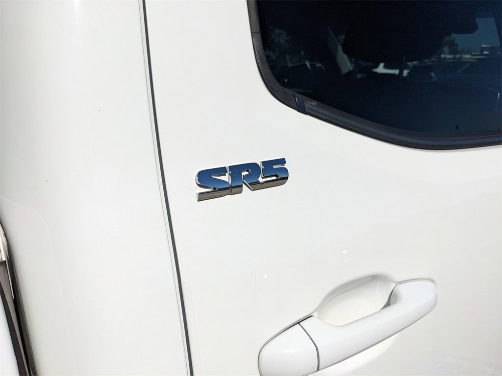 2022 Toyota Tacoma SR5 V6