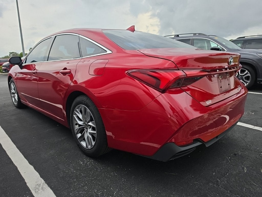 2021 Toyota Avalon Hybrid XLE Plus